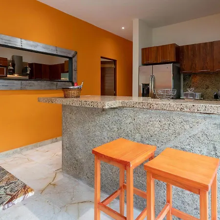 Beachside Condo With 2 Bedroom Rooftop, Pool - At Casa Del Mar, Condo Clara