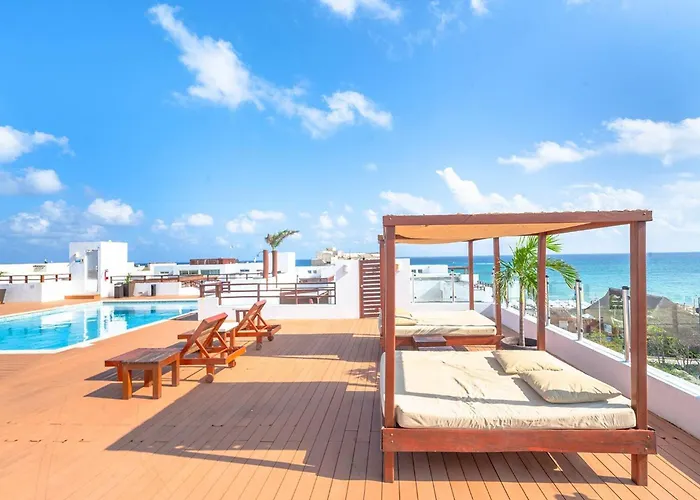 Casa del Mar Beachside Condo with Rooftop Pool - Clara *