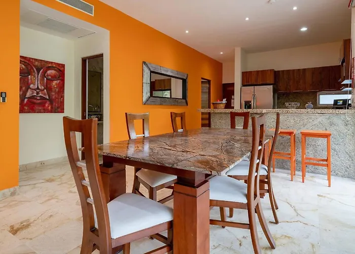 Casa del Mar Beachside Condo with Rooftop Pool - Clara Vakantiehuis *