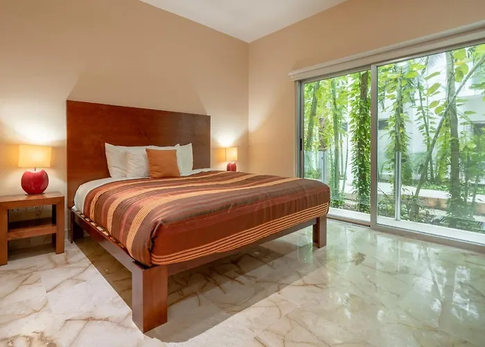 Beachside With 2 Br, Rooftop, Pool - At Casa Del Mar, Clara Playa del Carmen